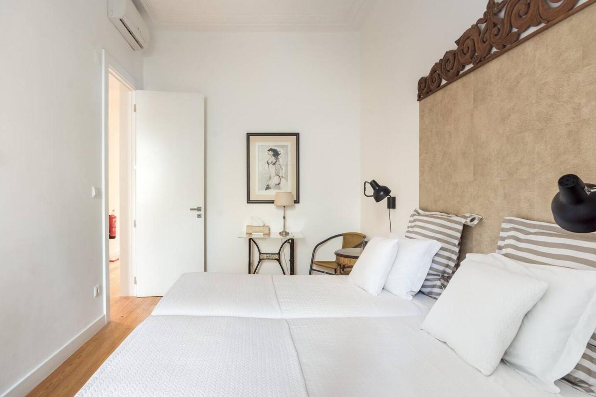 Spacious In With Terrace And Free Netflix Apartment Lisbon