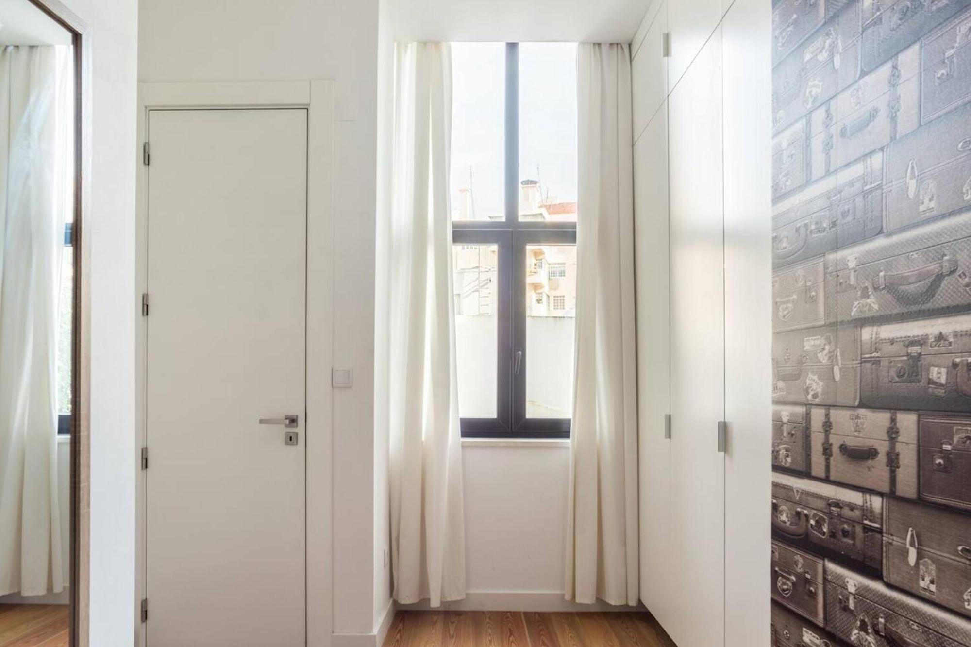 Spacious In With Terrace And Free Netflix * Lisbon