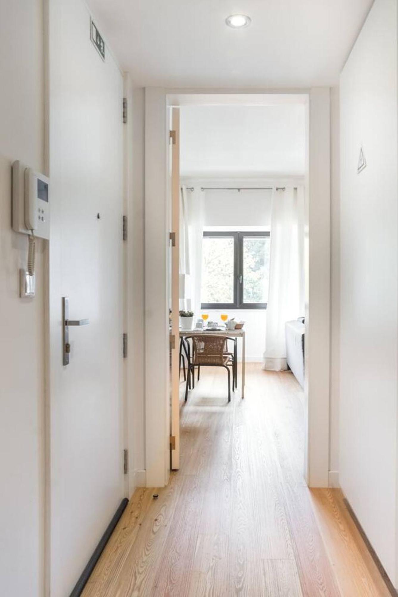 Spacious In With Terrace And Free Netflix Appartement *