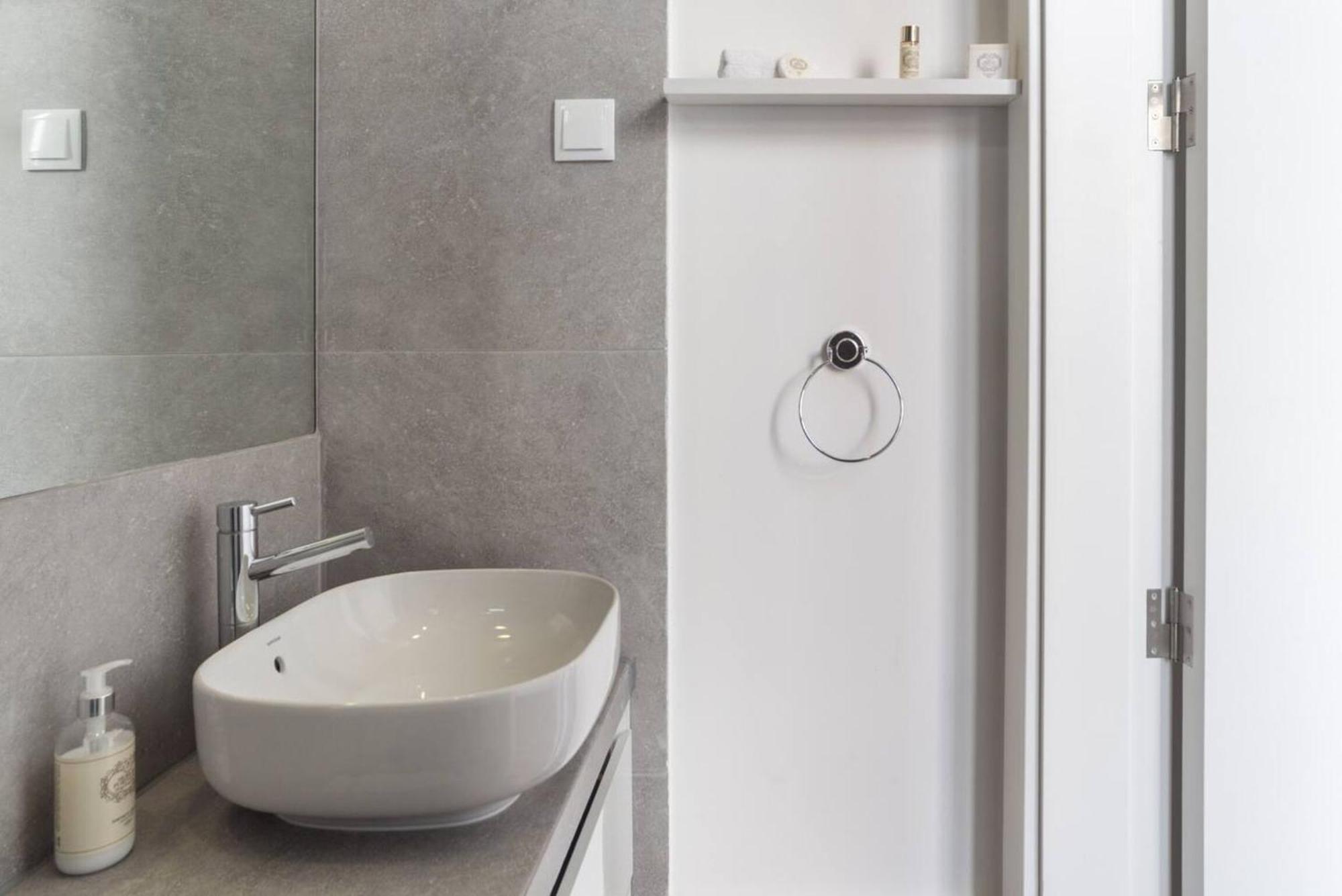 Appartement Spacious In With Terrace And Free Netflix *