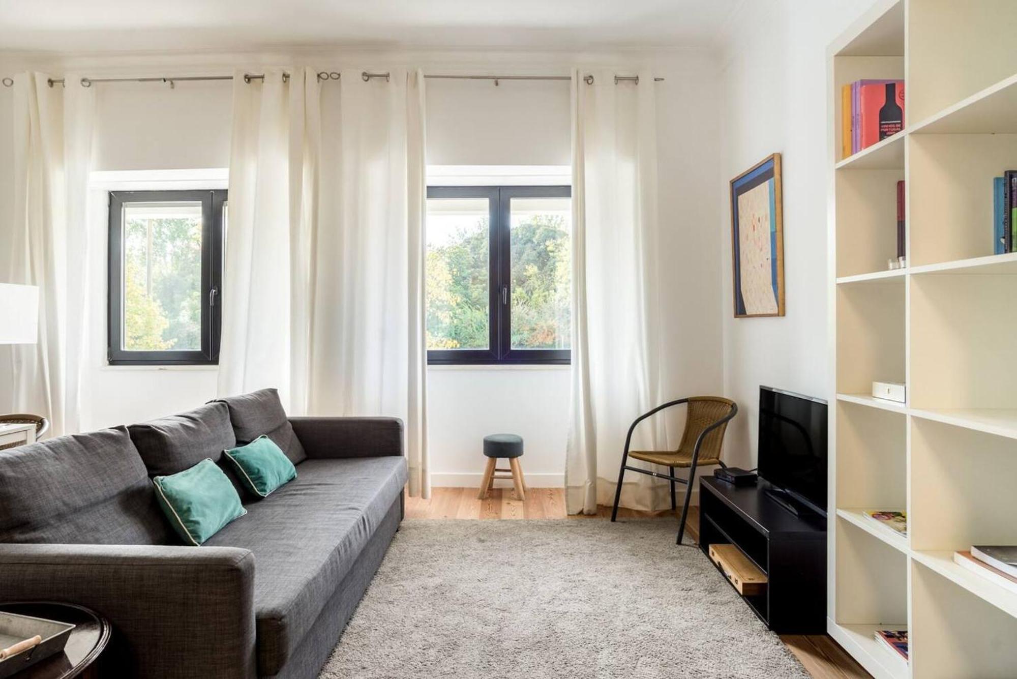 Spacious In With Terrace And Free Netflix